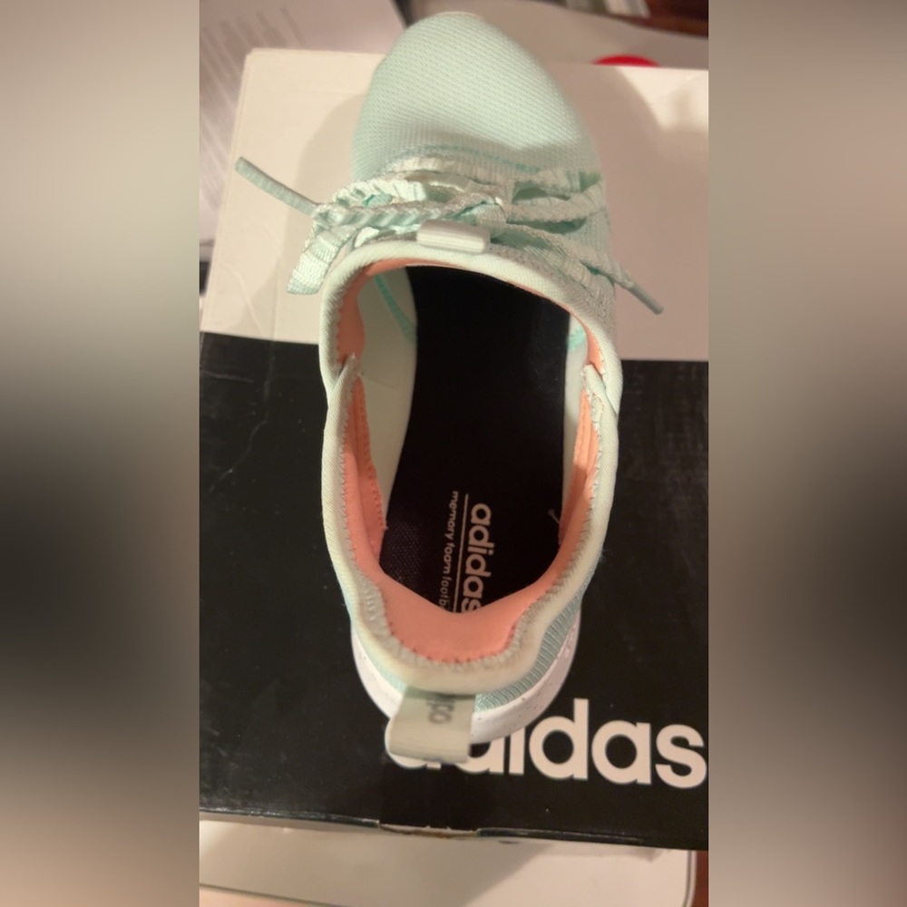 Adidas - Picture 2 of 4